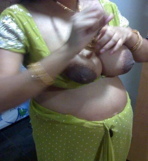 आंटी के बड़े चुनचे