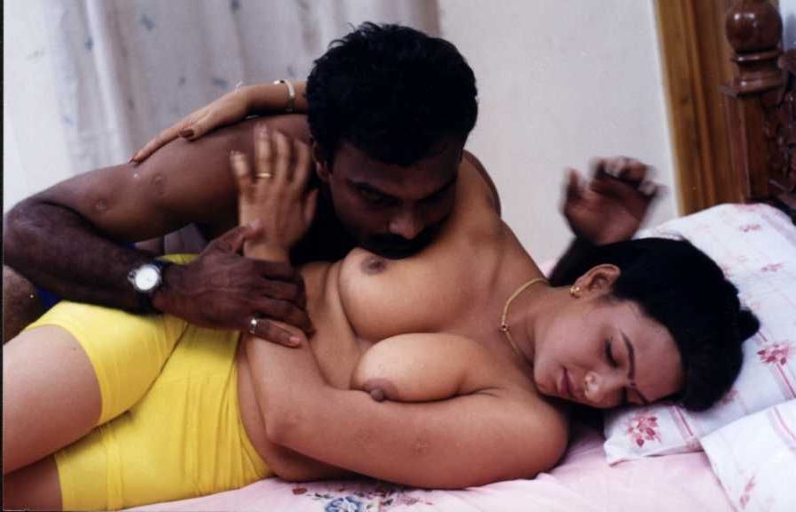 मल्लू भाभी ने नौकर से छुड़वाया