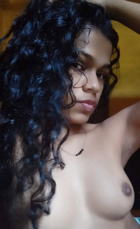 19yo college teen exposing milky boobs photos 2