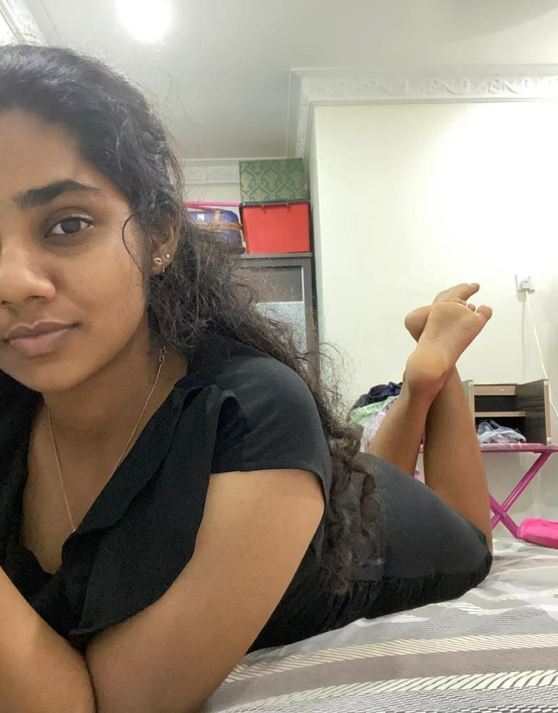 Adorable Tamil girl nude solo pics for boyfriend 3