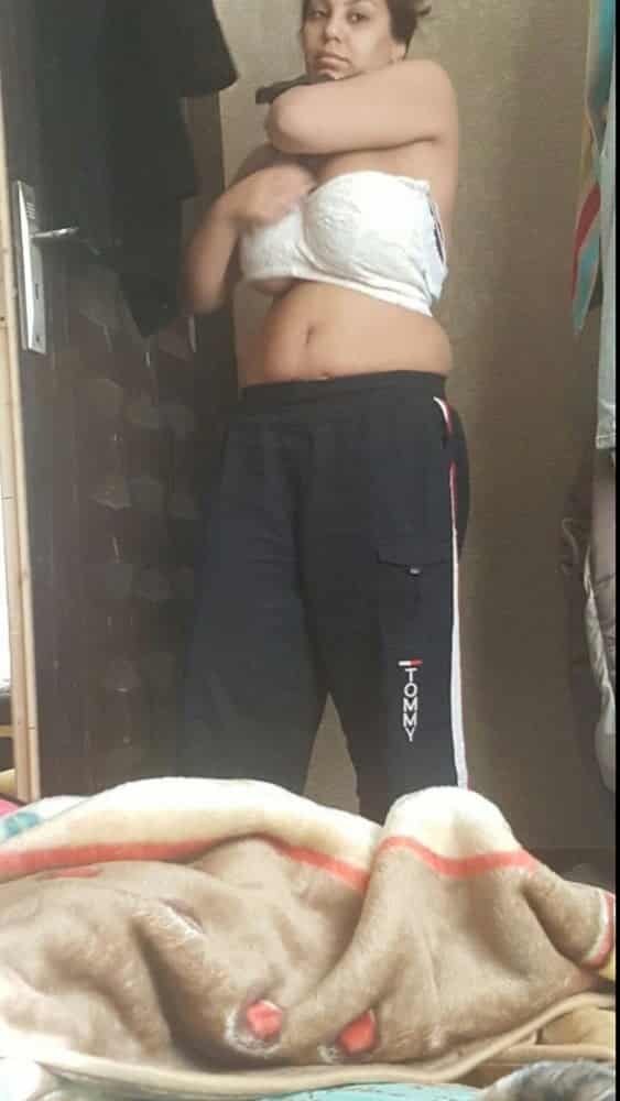 Adore watching these Paki wife sex pics 1
