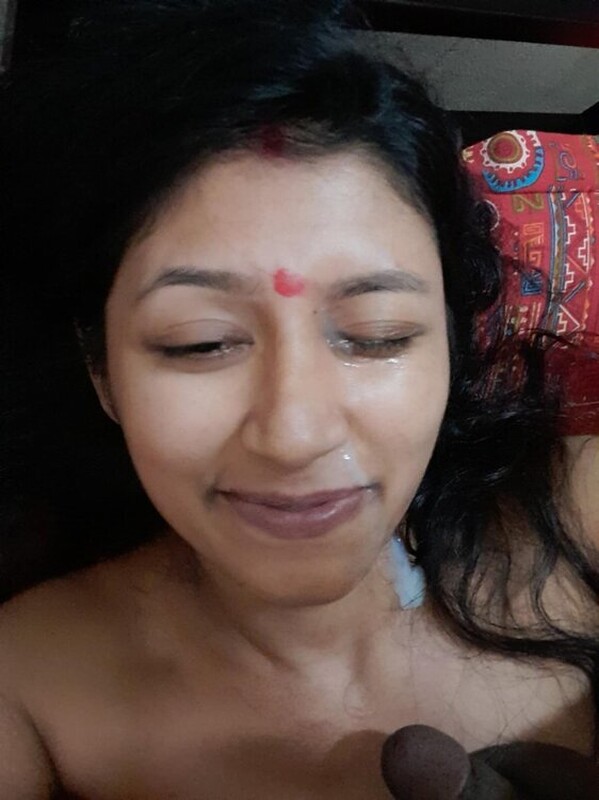 Affair bhabhi in saree nude fucking with lover 7