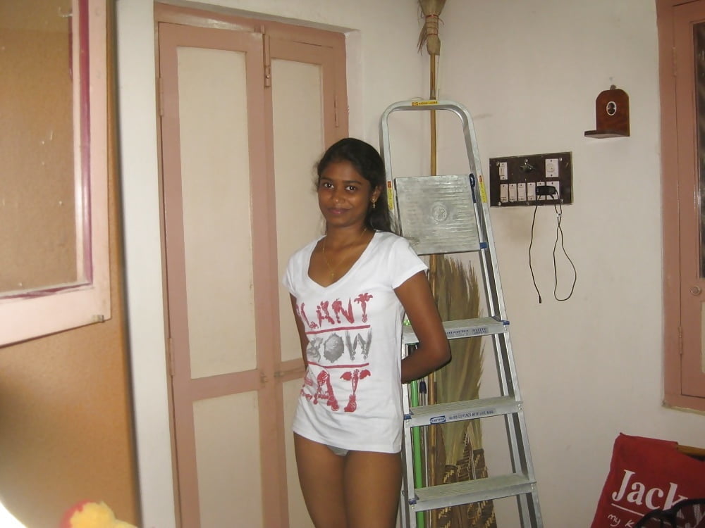 Amateur south Indian girl exposing her nude body 3