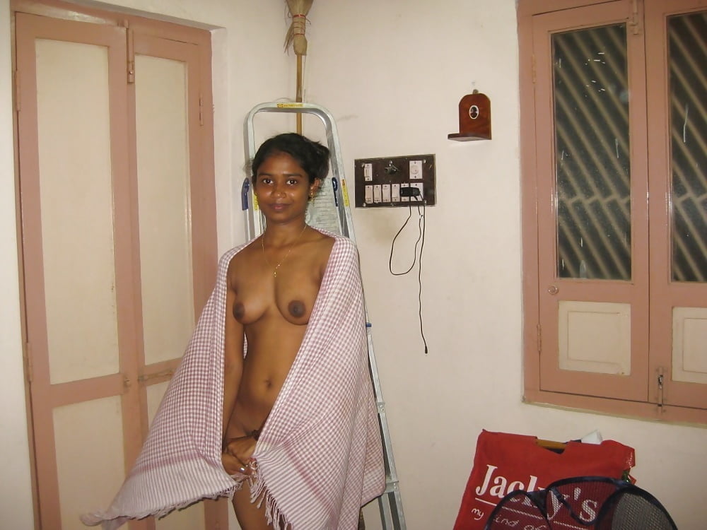 Amateur south Indian girl exposing her nude body 6