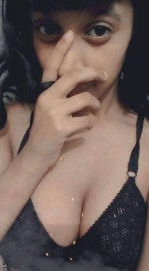 Bangla college girl nude selfies 1