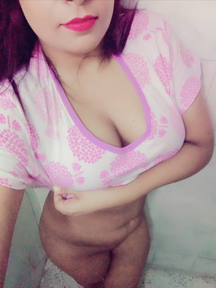 Bangladeshi girl big boobs and big ass nude 6
