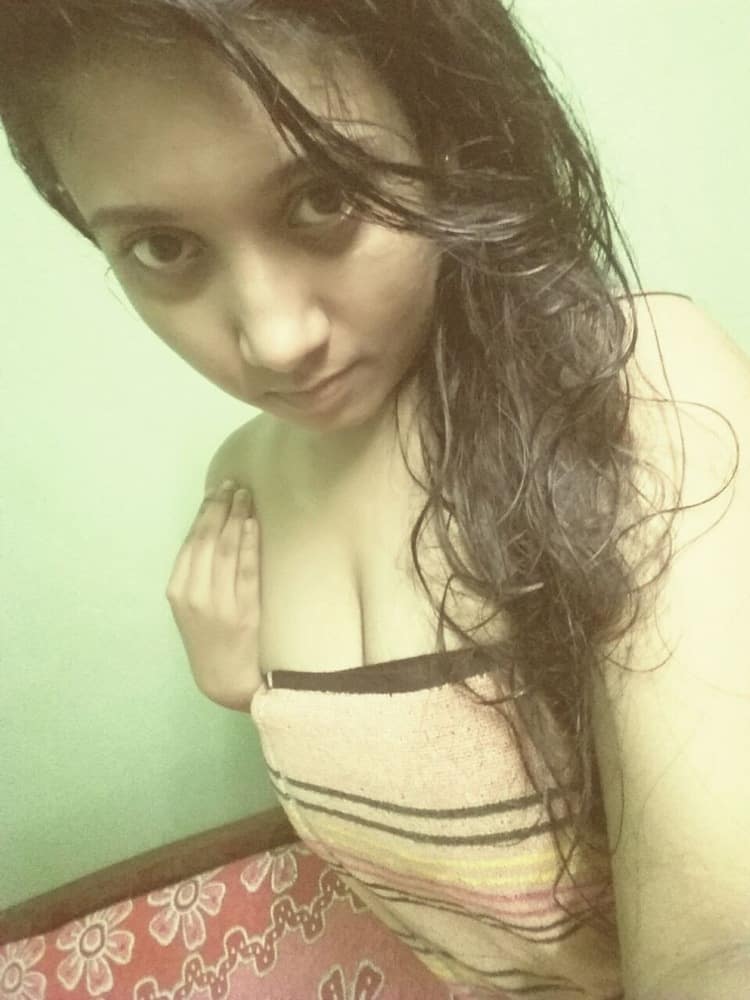 Bangladeshi girl nude pics 2