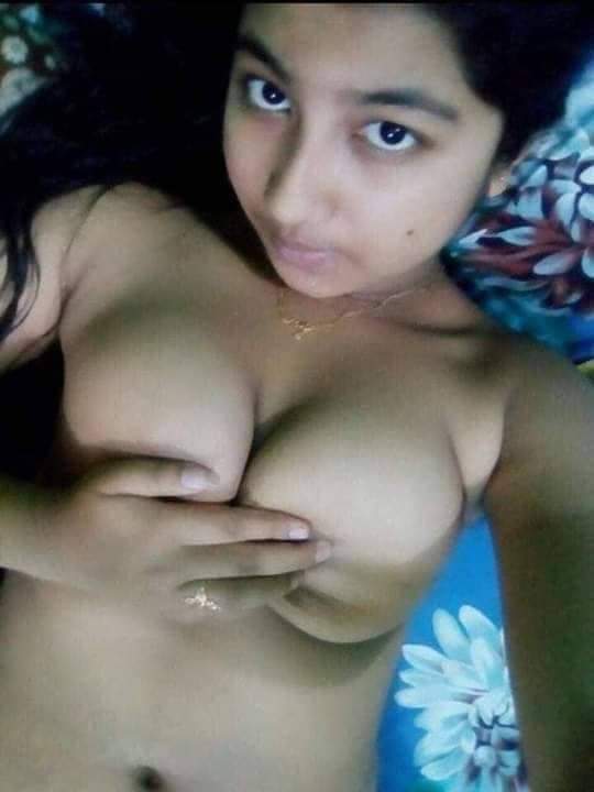 Bangladeshi girl sex pics goes live online 12