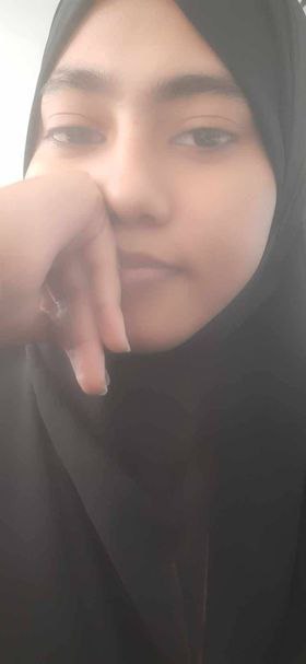 Bangladeshi hijab girl nude selfies turns hot 1