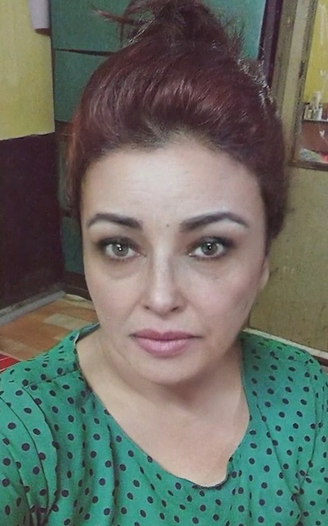 Bangladeshi hot bhabhi topless sexy pics 1