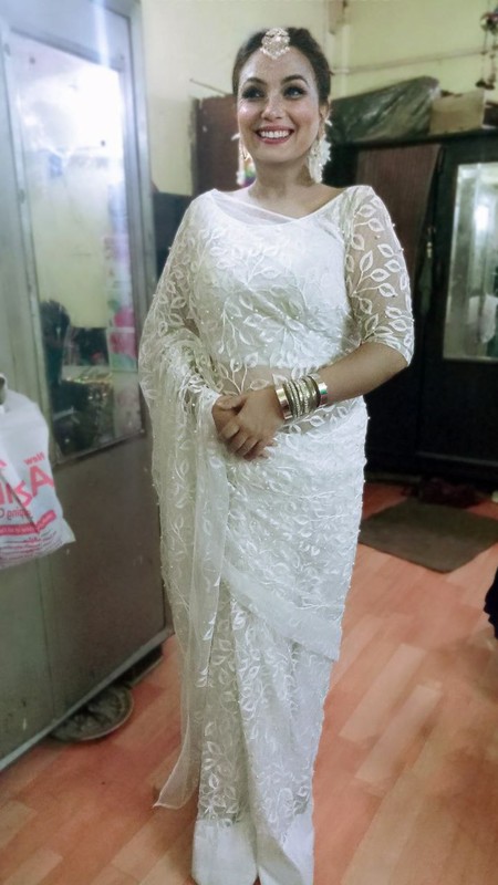 Bangladeshi hot bhabhi topless sexy pics 7