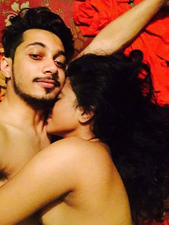 Bangladeshi Lovers sex pics 1