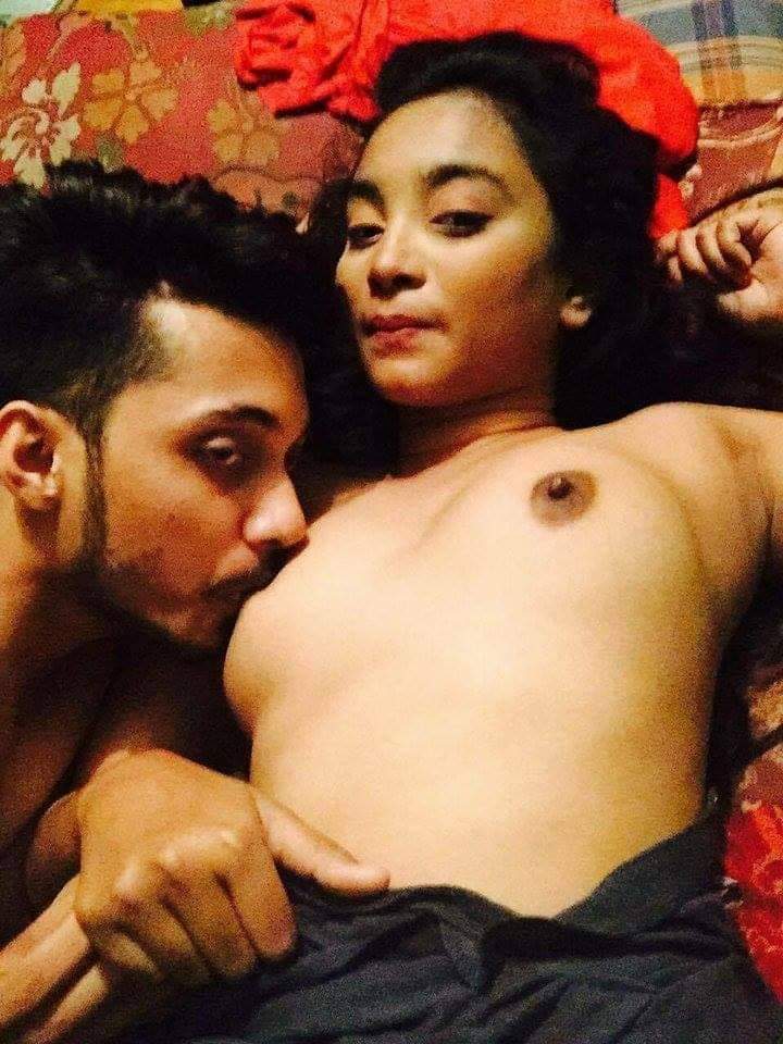 Bangladeshi Lovers sex pics 16