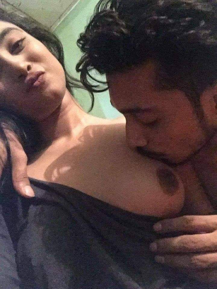 Bangladeshi Lovers sex pics 2