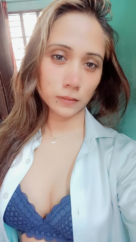 Bangladeshi selfie girl shows naked boobs and pussy 2