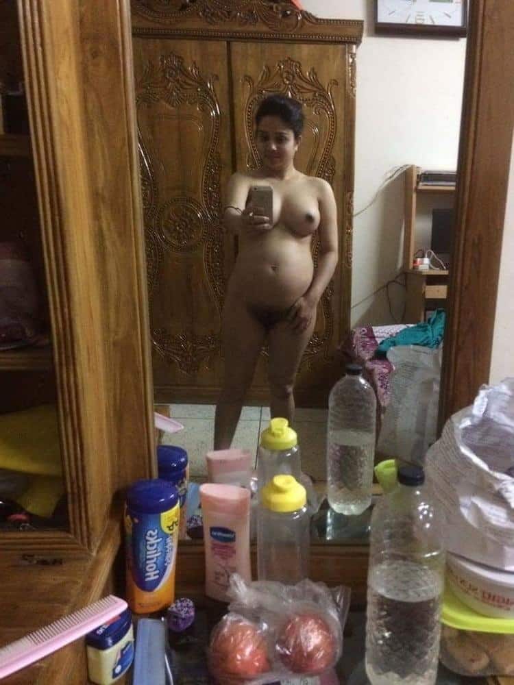 Bangladeshi topless beauty Haseena Begum’s photos 3