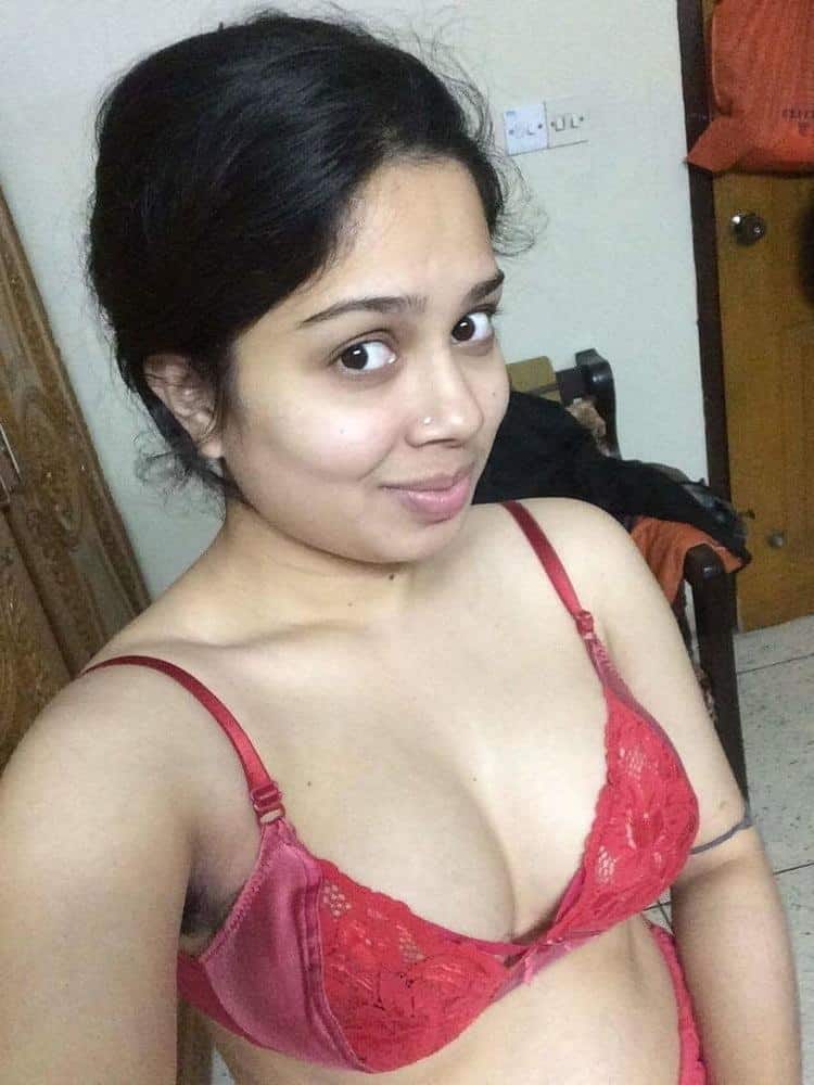 Bangladeshi topless beauty Haseena Begum’s photos 5