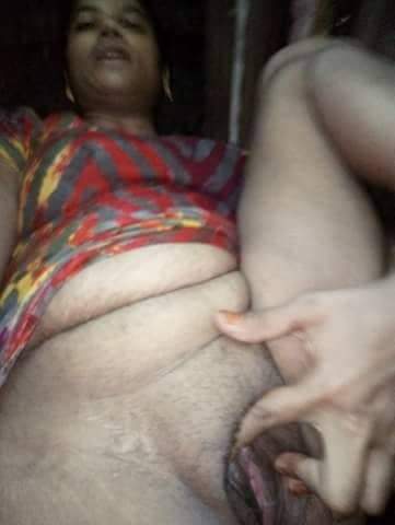 Bangladeshi Village Bhabi Nude Pics 1