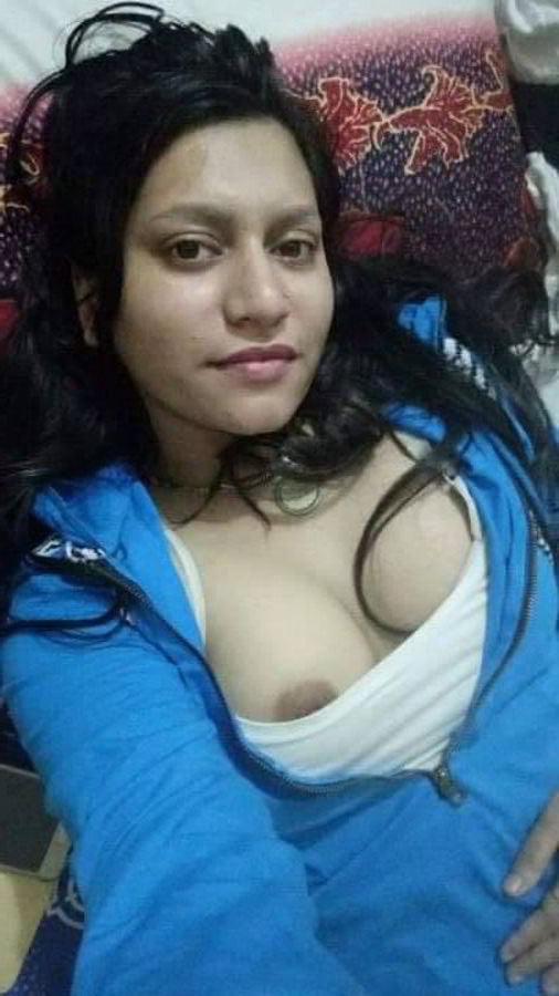 Bangladesi wife nude pics shared online 1