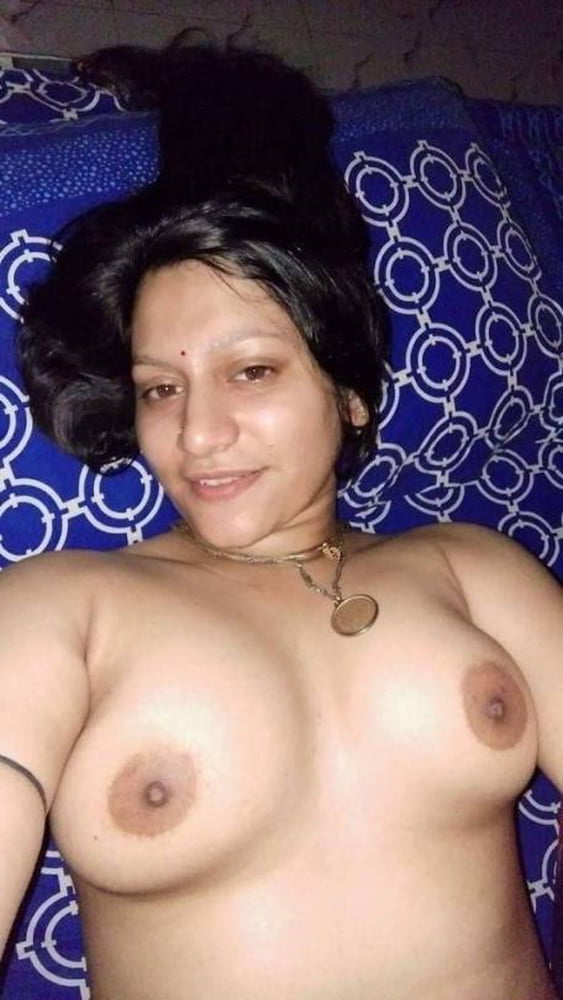 Bangladesi wife nude pics shared online 3
