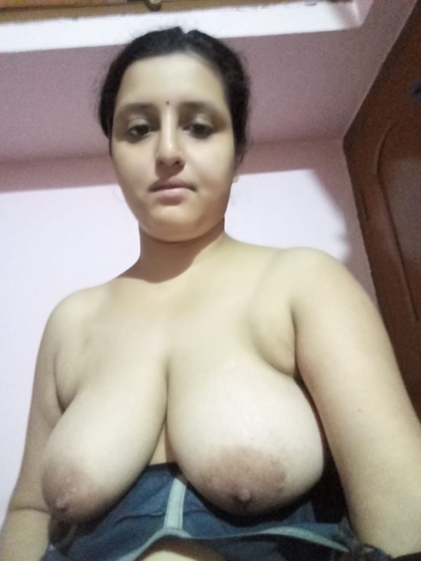 Beautiful Bengali Boudi Nude Pics 5