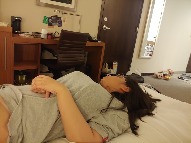 Beautiful Indian girl sex photos with boyfriend in hotel 4