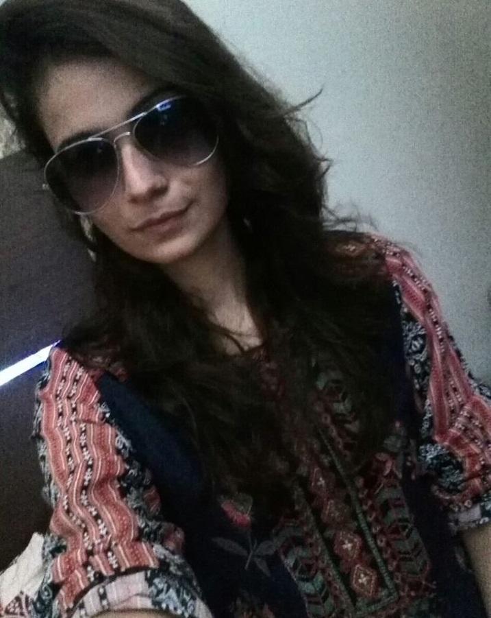 Beautiful Pakistani girl filmed naked photos 3