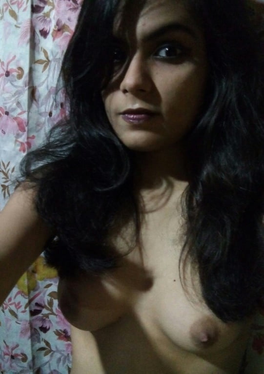 Beautiful sexy Indian girl nude photos 3