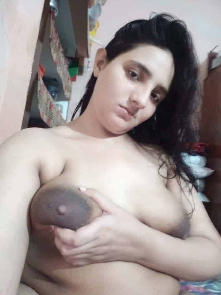 Beautiful sexy Pakistani girl photos 4