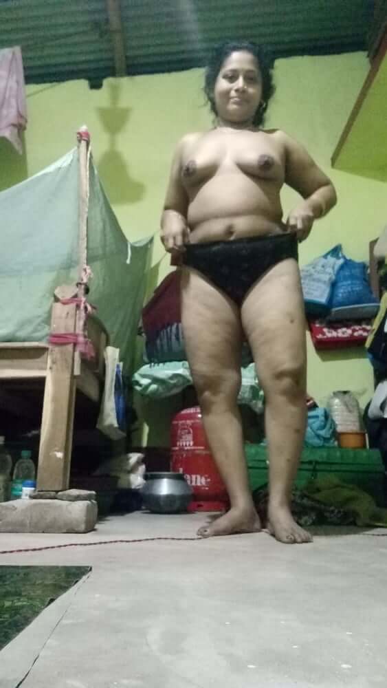 Bengali Bhabhi nude pics gallery 12