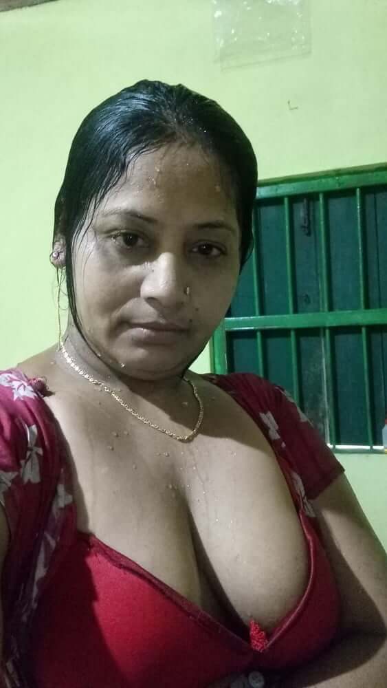 Bengali Bhabhi nude pics gallery 4