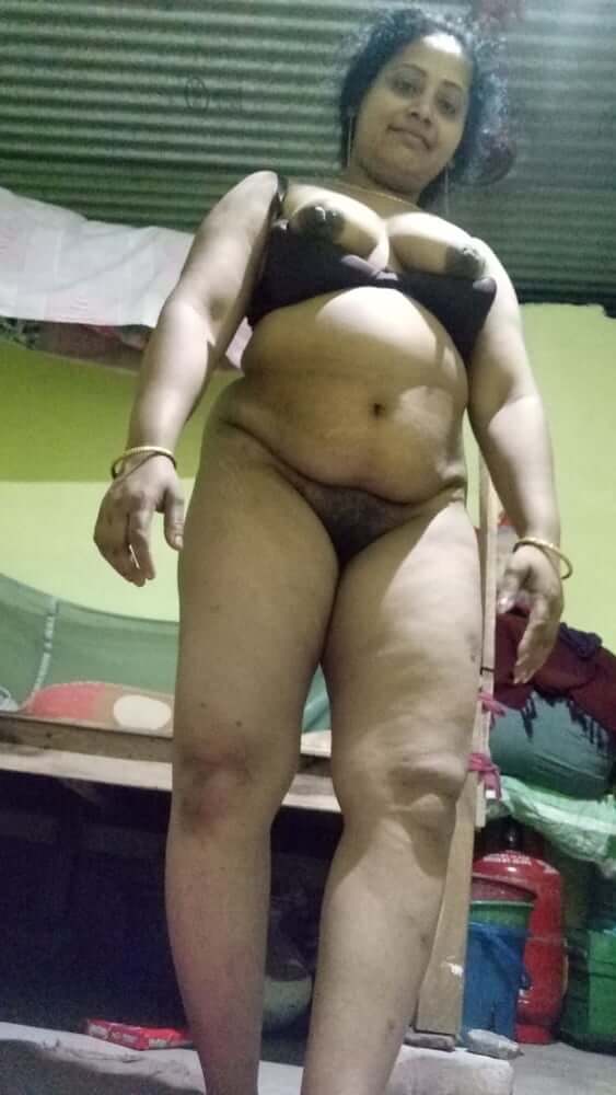 Bengali Bhabhi nude pics gallery 7