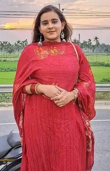 Bengali big boobs bhabi standing topless in selfies 3