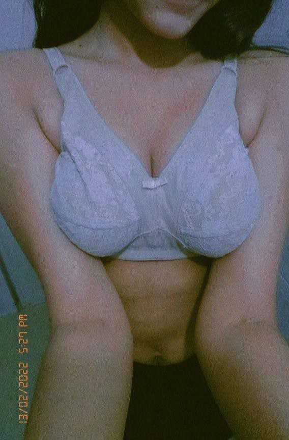Bengali college girl boobs showing photos 7
