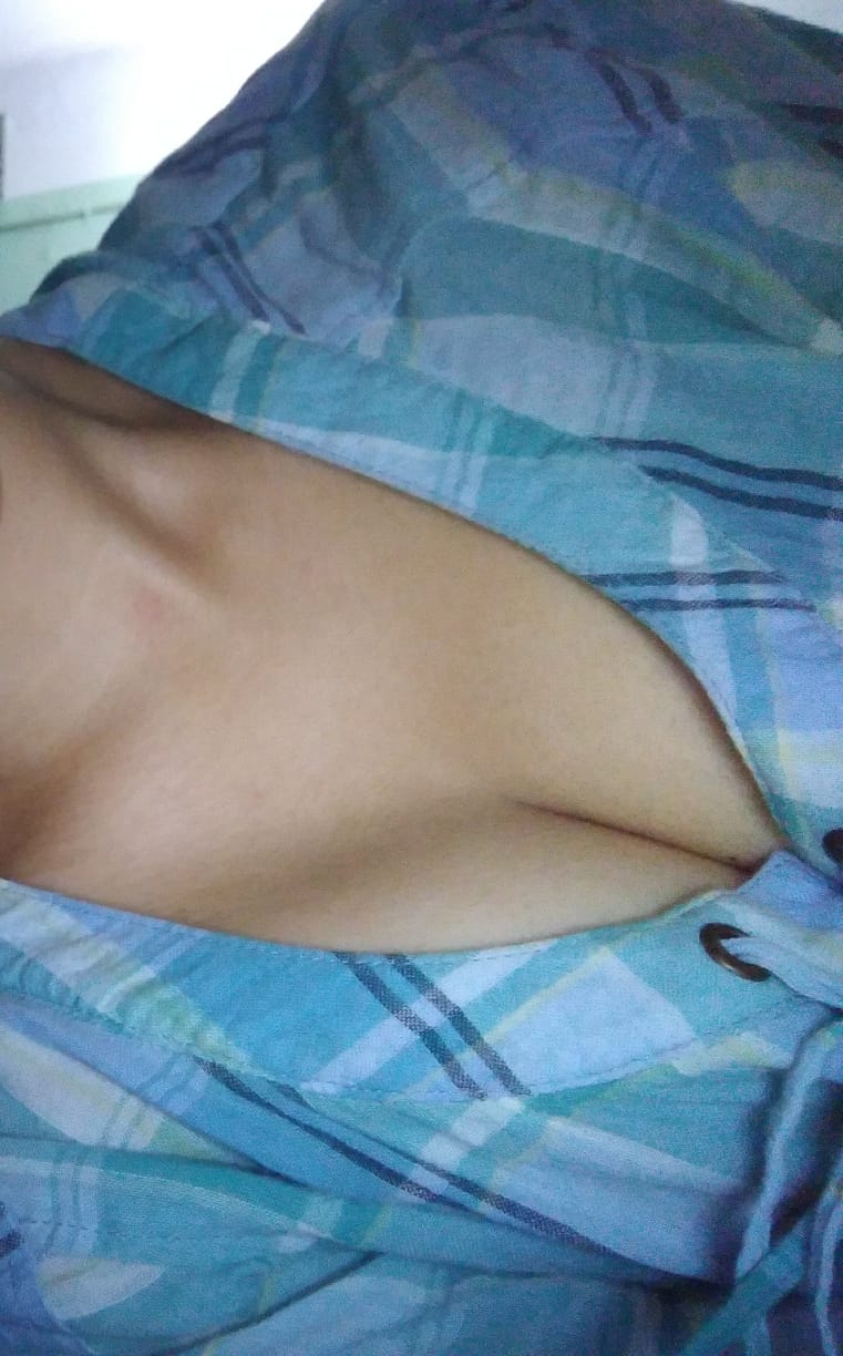 Bengali college girl nude photos shared online 9