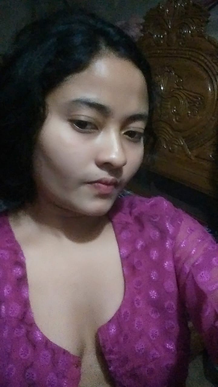 Bengali college girl open blouse boobs show 1