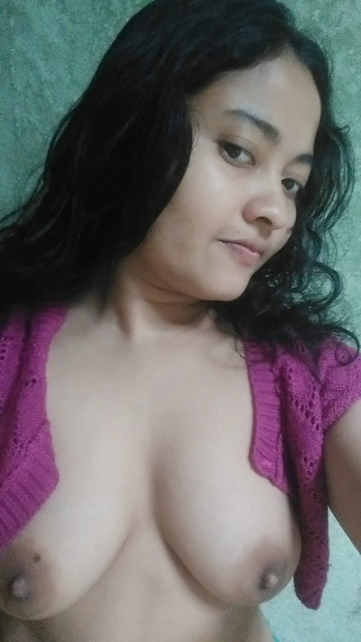 Bengali college girl open blouse boobs show 7