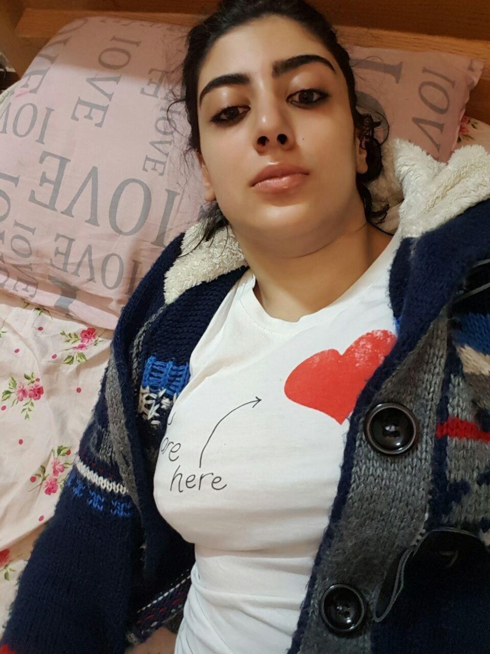 Bengali hijab nude girl flaunts hairy pussy 1