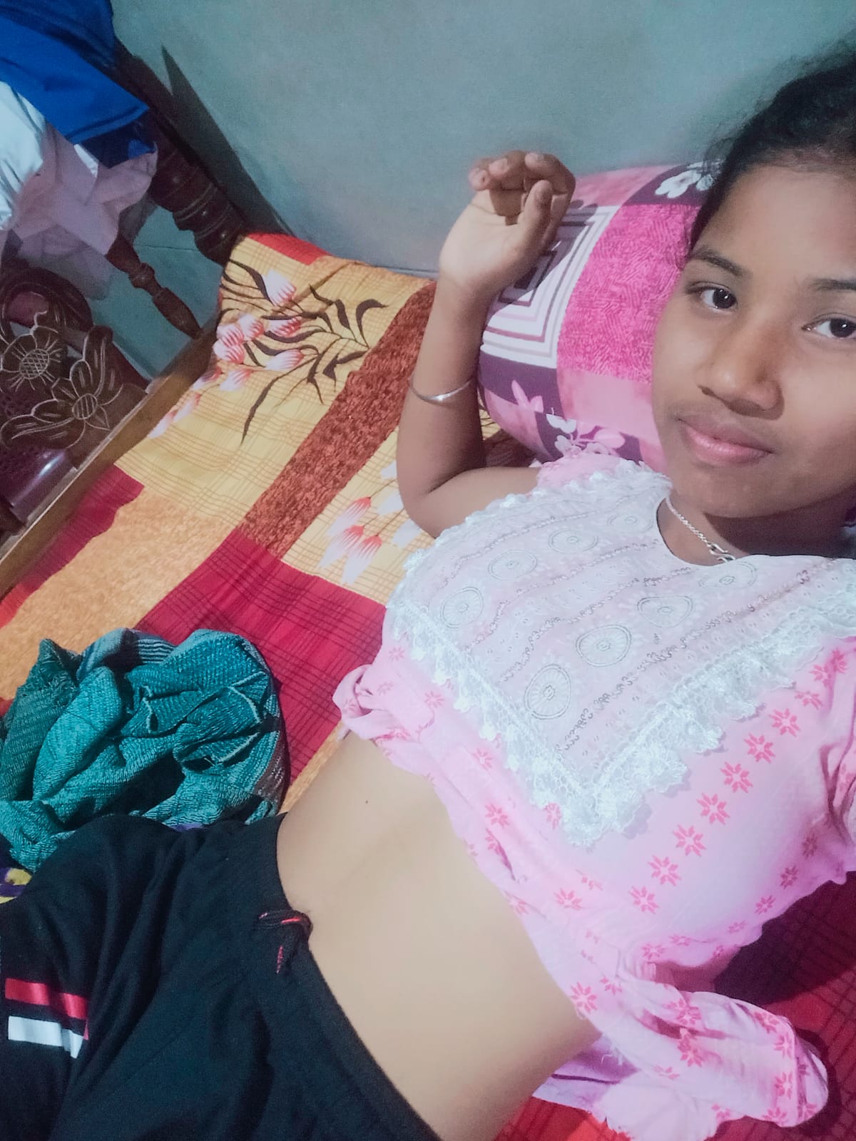 Bengali housewife naked photos shared by hubby 4