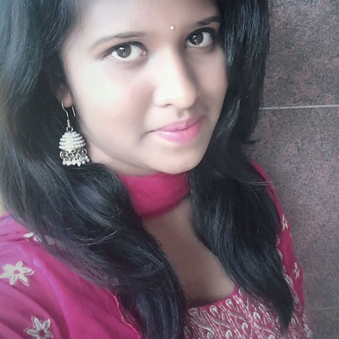 Bengaluru college girl posing nude photos 5
