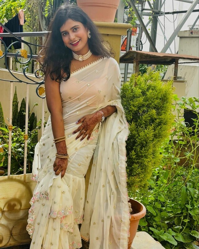 Bengaluru IT girl in hostel nude after dress change 5