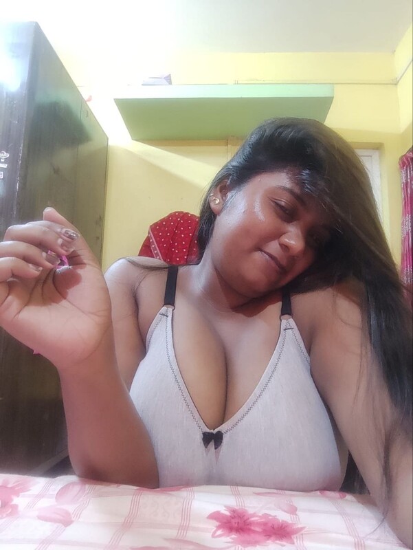 Bhabhi big melons for play for special person 4