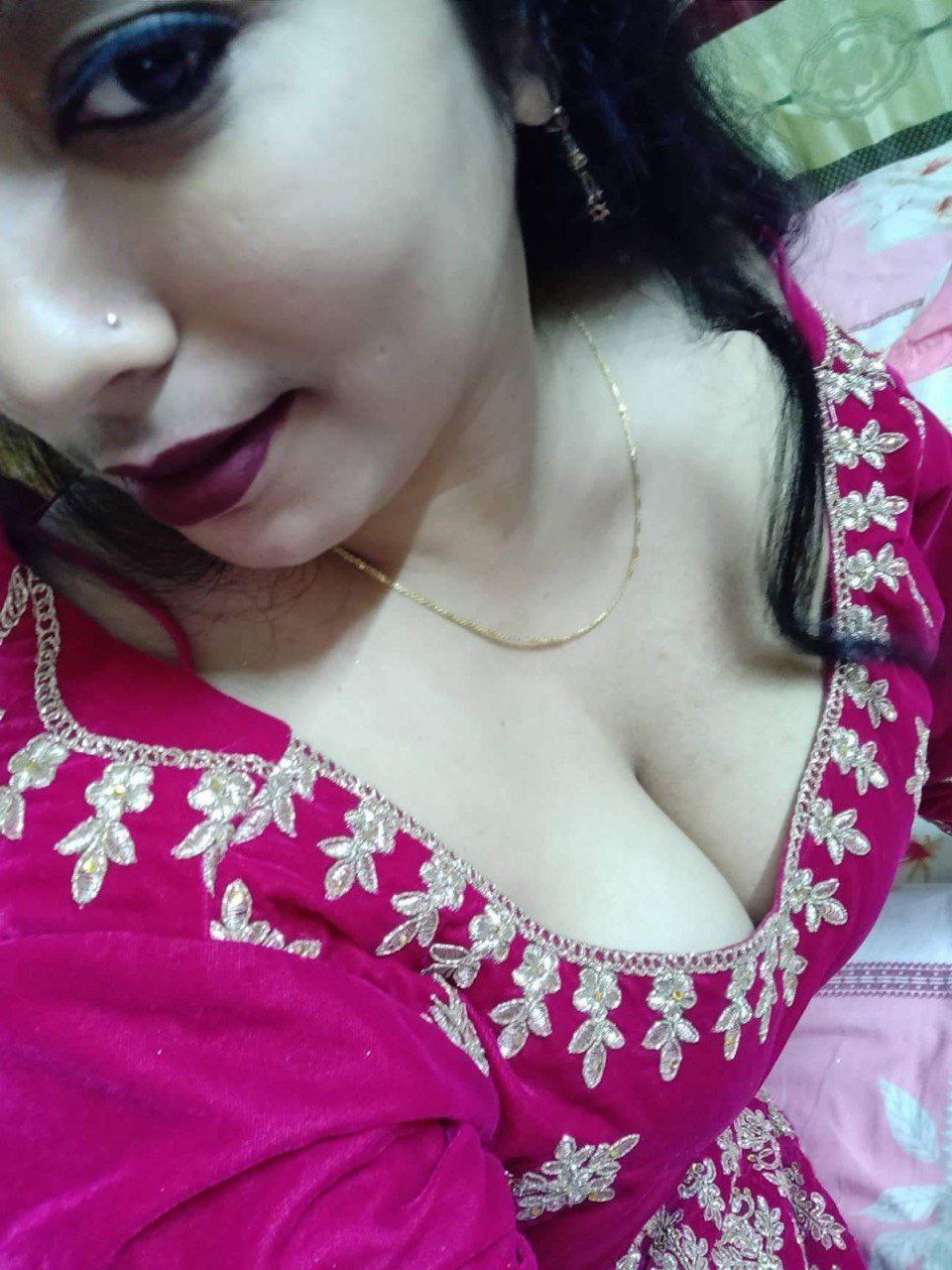 Big ass bhabhi naked doggy fucking position 7