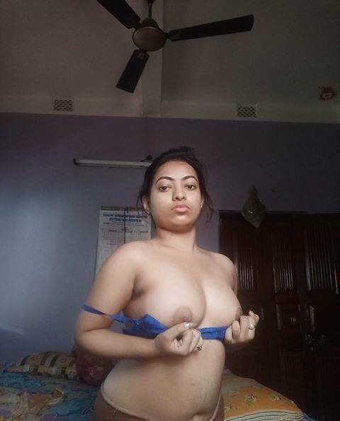 Big ass Indian girl nude photos in hot poses 7