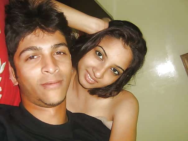 Big ass Indian sex pictures of naked married bhabhi 2