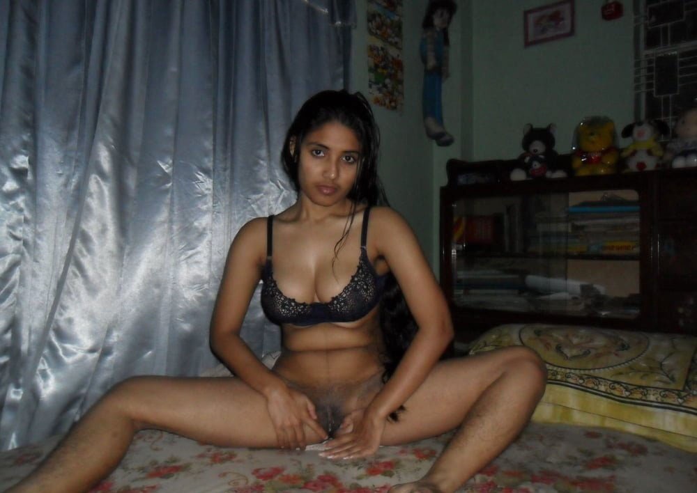 Big ass wife sexy nudes 33