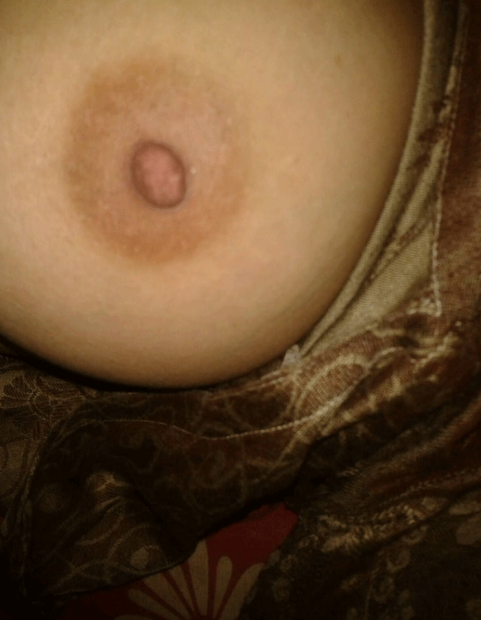 Big boob Desi college girl nude boobs pics 15