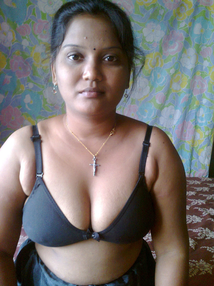 Big boob Desi wife sex pics 5