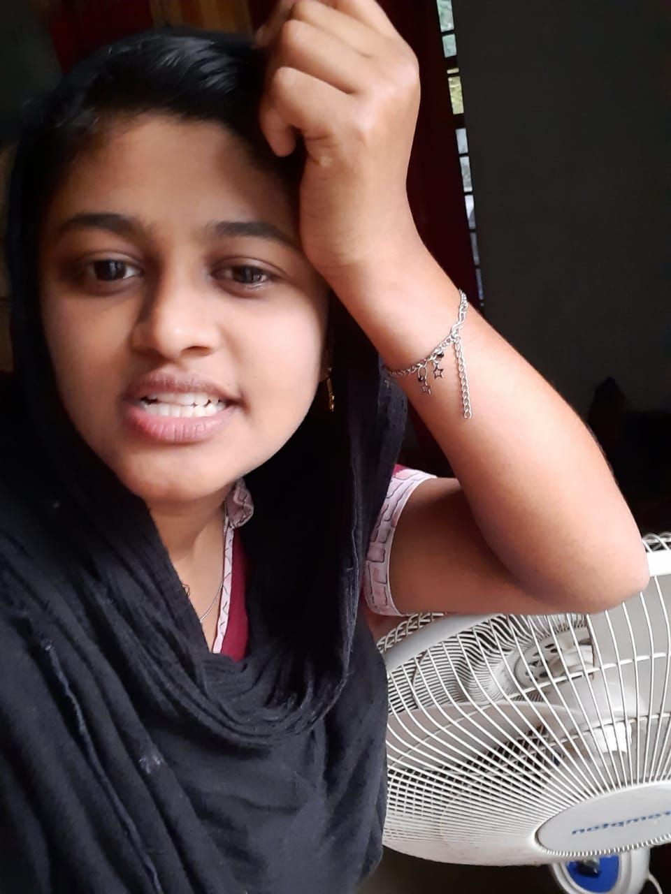 Big boobs Indian girl cute nude photos 7