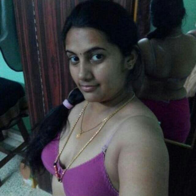 Big boobs Indian girls showing her big boobs on cam 7